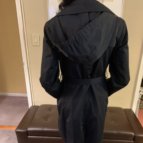 MICHAEL KORS Hooded Raincoat - Picture 8 of 8